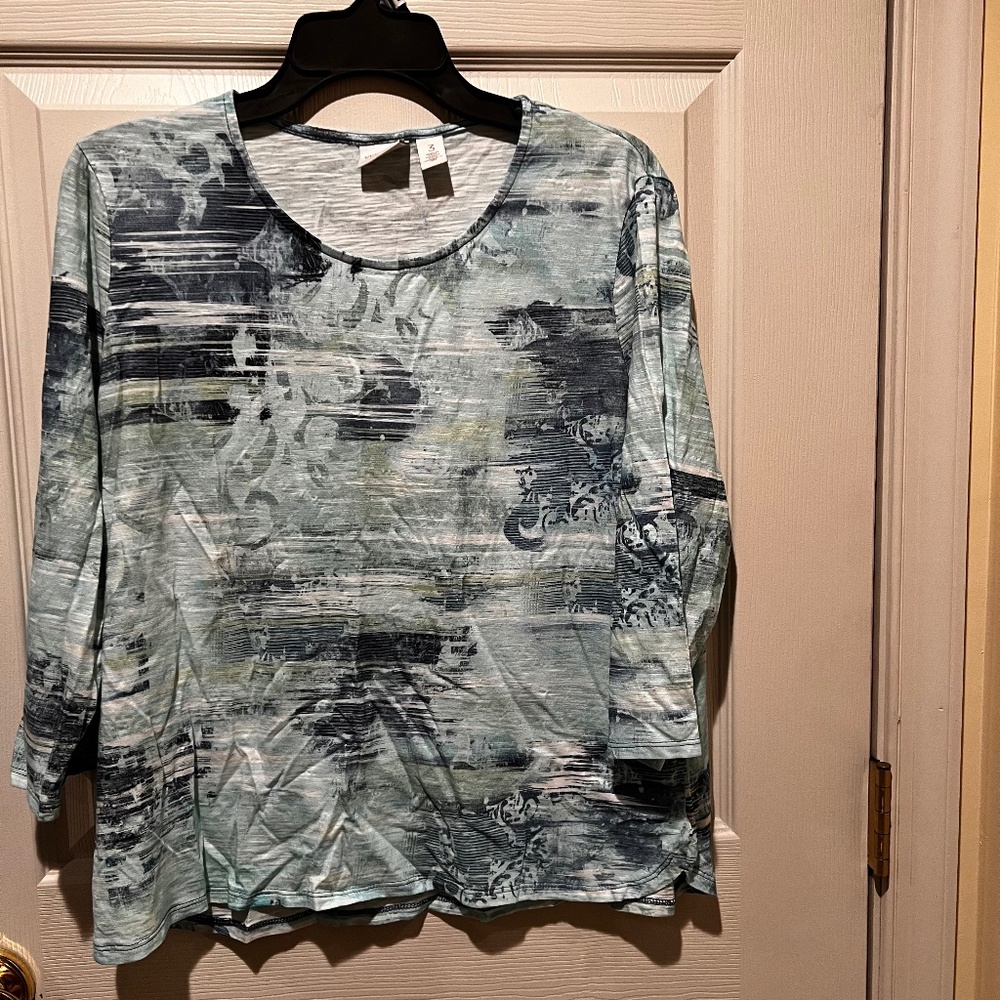 Weekends by CHICO’s  size 3 tones of blue top.